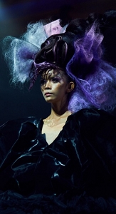 icon with a hand holding a leaf